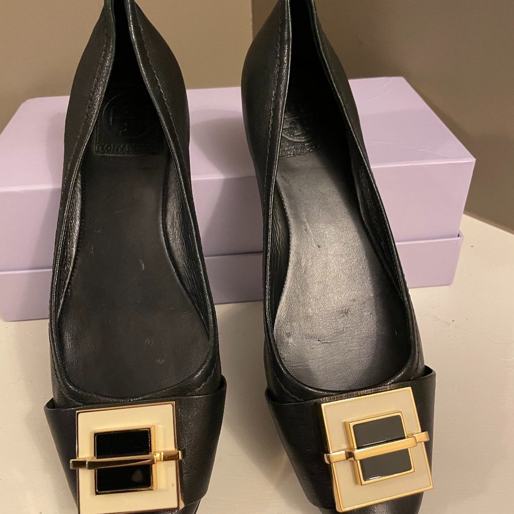 Tory Burch Black Leather Flats - Gold Metal, Ivory and Black Accent - NEVER WORN
